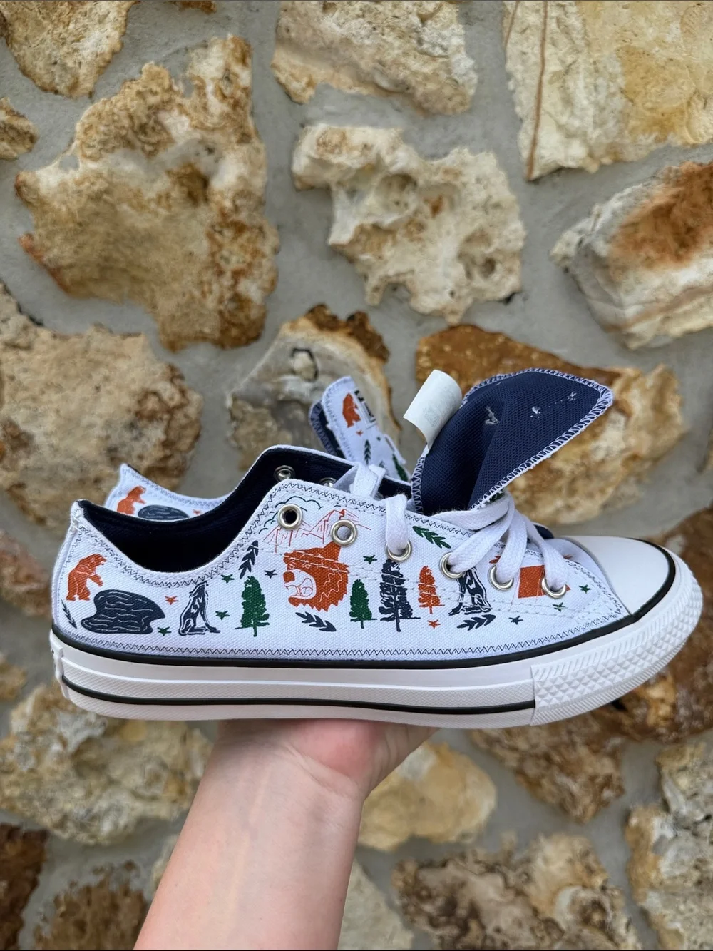 Converse Kids' camp print low tops kids size 5 women’s 7